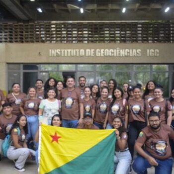 Estudantes e professores da UFAC visitam o IGC durante 6ª Expedição Geográfica